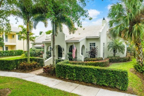 House in Jupiter, Florida 4 bedrooms, 367.89 sq.m. № 1080704 - photo 1