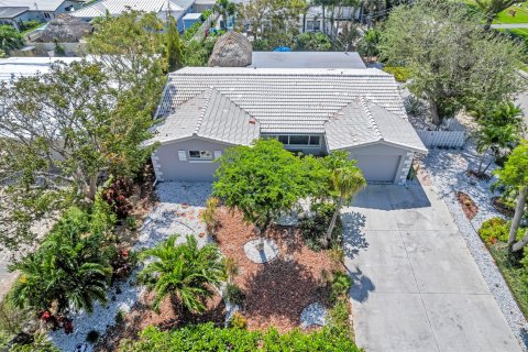 Casa en venta en Pompano Beach, Florida, 2 dormitorios, 155.7 m2 № 1080706 - foto 3