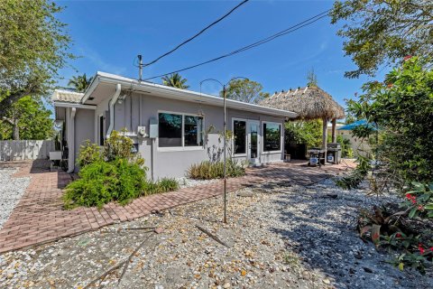 Casa en venta en Pompano Beach, Florida, 2 dormitorios, 155.7 m2 № 1080706 - foto 7