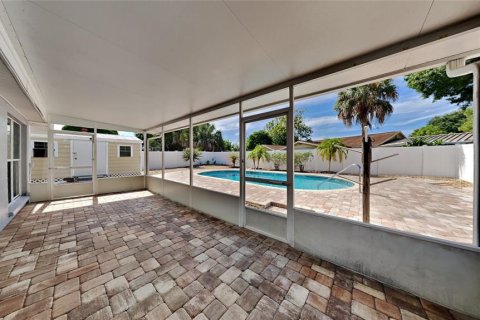 Villa ou maison à vendre à Tampa, Floride: 3 chambres, 144.18 m2 № 1307689 - photo 17