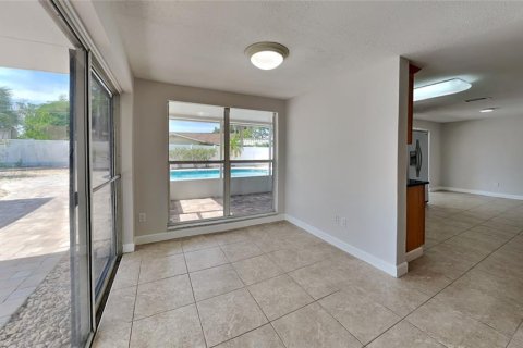 Casa en venta en Tampa, Florida, 3 dormitorios, 144.18 m2 № 1307689 - foto 9