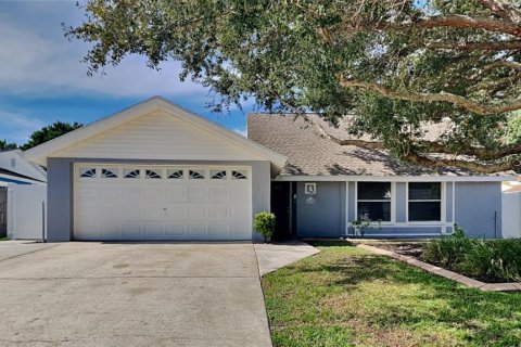 Casa en venta en Tampa, Florida, 3 dormitorios, 144.18 m2 № 1307689 - foto 1