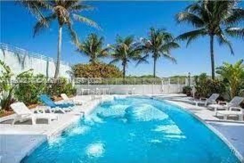 Купить отель в Майами-Бич, Флорида 1 спальня, 38.09м2, № 919305 - фото 2