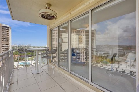 Condominio en venta en Miami, Florida, 1 dormitorio, 79.99 m2 № 1411981 - foto 6