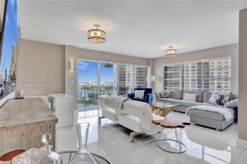 Condominio en venta en Miami, Florida, 1 dormitorio, 79.99 m2 № 1411981 - foto 13