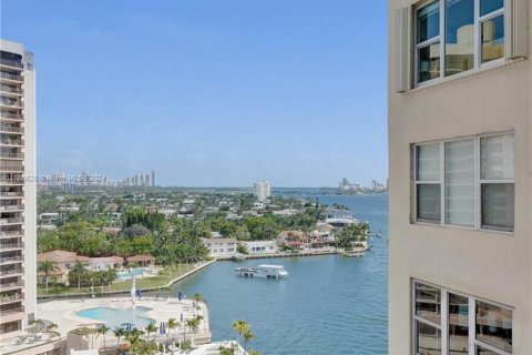 Condominio en venta en Miami, Florida, 1 dormitorio, 79.99 m2 № 1411981 - foto 27