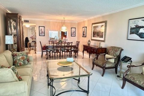 Copropriété à vendre à Sunrise, Floride: 2 chambres, 127.28 m2 № 1127971 - photo 20
