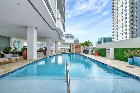 Condo in Fort Lauderdale, Florida, 2 bedrooms  № 984047 - photo 6