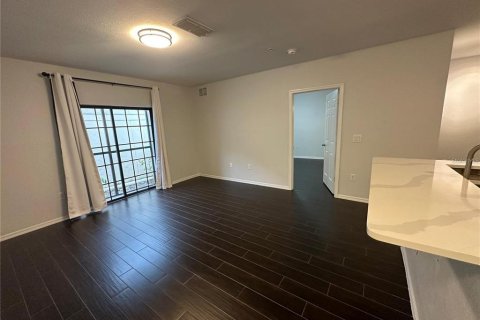 Condominio en alquiler en Orlando, Florida, 3 dormitorios, 111.02 m2 № 1355876 - foto 6