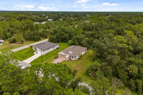 House in North Port, Florida 3 bedrooms, 163.14 sq.m. № 1381107 - photo 29