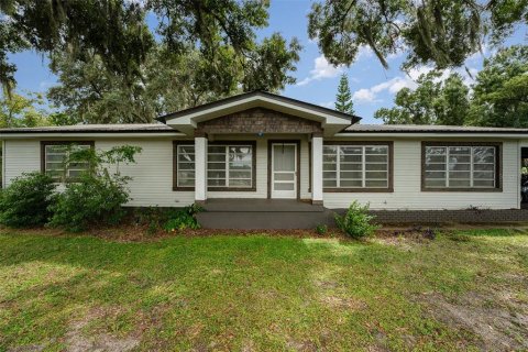 Villa ou maison à vendre à Frostproof, Floride: 3 chambres, 169.08 m2 № 1381068 - photo 1