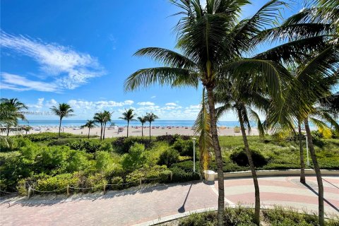 Condo in Miami Beach, Florida, 1 bedroom  № 1172783 - photo 16