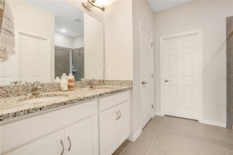 Casa en venta en Tavares, Florida, 4 dormitorios, 188.59 m2 № 1339984 - foto 14