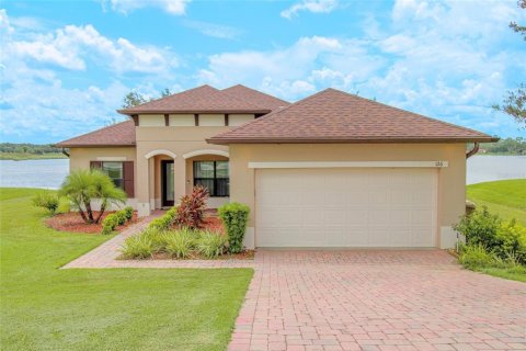 Villa ou maison à vendre à Groveland, Floride: 4 chambres, 185.8 m2 № 1340677 - photo 1