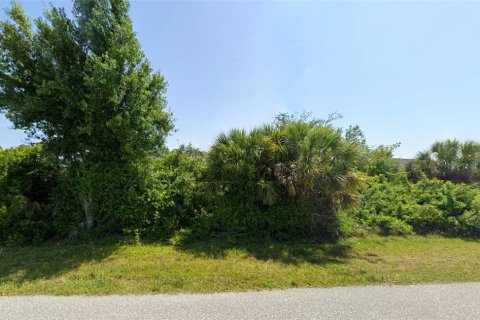 Terreno en venta en Port Charlotte, Florida № 1285636 - foto 1