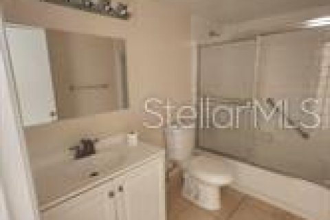 Appartement à louer à Hollywood, Floride: 1 chambre, 88.91 m2 № 1422096 - photo 3