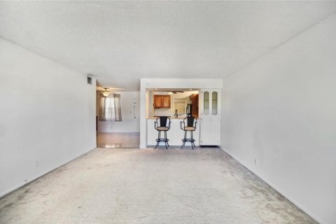 Copropriété à vendre à Hollywood, Floride: 2 chambres, 105.07 m2 № 1207625 - photo 14