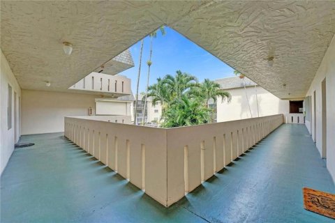 Copropriété à vendre à Hollywood, Floride: 2 chambres, 105.07 m2 № 1207625 - photo 4