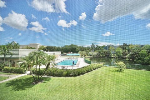 Copropriété à vendre à Hollywood, Floride: 2 chambres, 105.07 m2 № 1207625 - photo 20