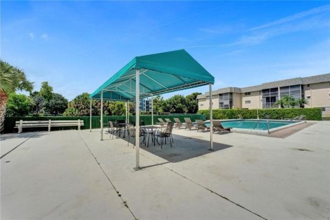 Copropriété à vendre à Hollywood, Floride: 2 chambres, 105.07 m2 № 1207625 - photo 2