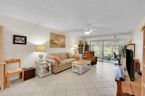 Copropriété à vendre à Coconut Creek, Floride: 2 chambres, 107.77 m2 № 1207663 - photo 24