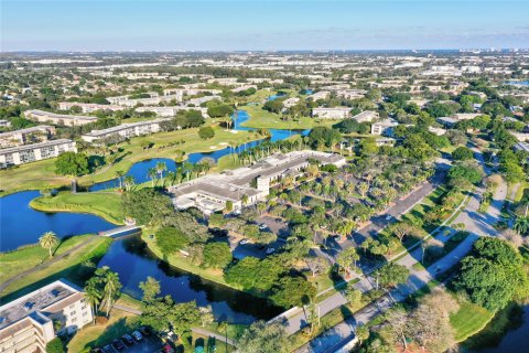 Copropriété à vendre à Coconut Creek, Floride: 2 chambres, 107.77 m2 № 1207663 - photo 2