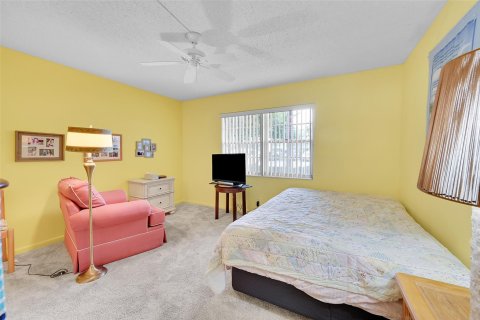 Copropriété à vendre à Coconut Creek, Floride: 2 chambres, 107.77 m2 № 1207663 - photo 17