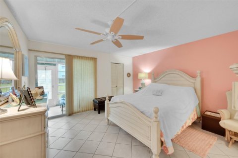 Copropriété à vendre à Coconut Creek, Floride: 2 chambres, 107.77 m2 № 1207663 - photo 21