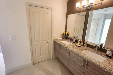 Condo in Boca Raton, Florida, 2 bedrooms  № 1207582 - photo 18