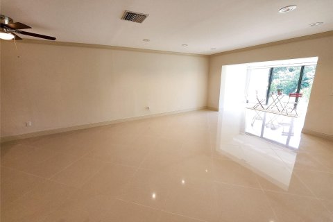 Copropriété à vendre à Boca Raton, Floride: 2 chambres, 112.97 m2 № 1207582 - photo 13