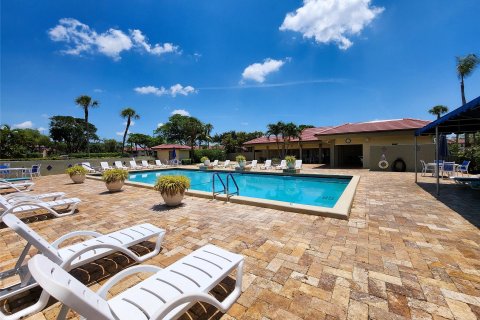 Copropriété à vendre à Boca Raton, Floride: 2 chambres, 112.97 m2 № 1207582 - photo 3