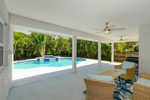 Casa en venta en Port St. Lucie, Florida, 3 dormitorios, 159.23 m2 № 1146762 - foto 26