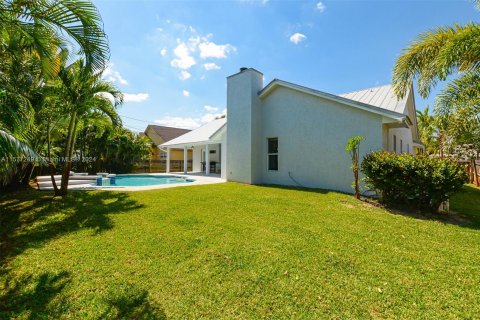 House in Port St. Lucie, Florida 3 bedrooms, 159.23 sq.m. № 1146762 - photo 5