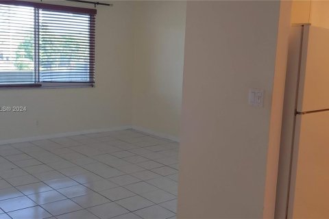 Condo in Fort Lauderdale, Florida, 1 bedroom  № 1146763 - photo 7