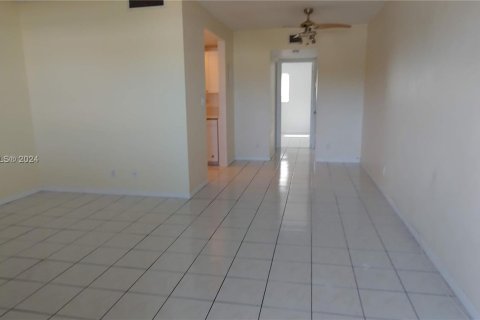 Condo in Fort Lauderdale, Florida, 1 bedroom  № 1146763 - photo 6