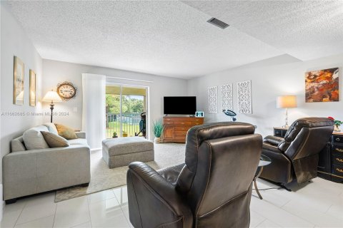 Condo in Jupiter, Florida, 2 bedrooms  № 1372630 - photo 11