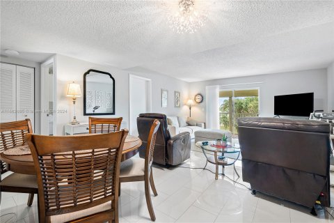 Condo in Jupiter, Florida, 2 bedrooms  № 1372630 - photo 10