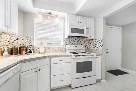 Condo in Jupiter, Florida, 2 bedrooms  № 1372630 - photo 8