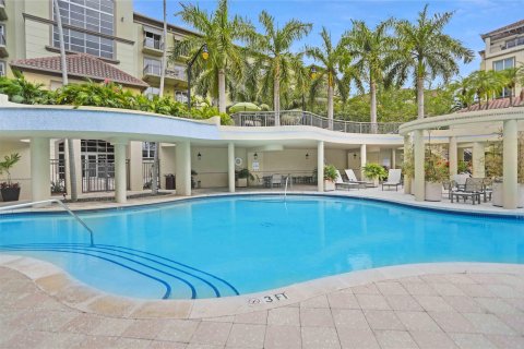 Townhouse in Wilton Manors, Florida 2 bedrooms, 159.88 sq.m. № 1136496 - photo 13