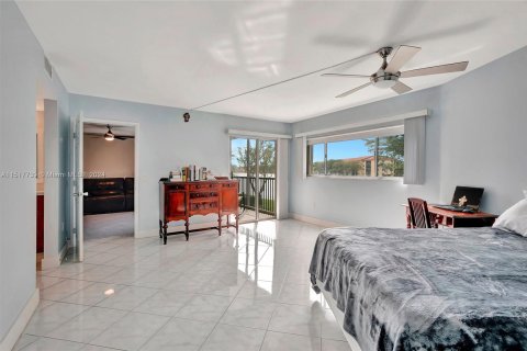 Copropriété à vendre à Pembroke Pines, Floride: 1 chambre, 113.62 m2 № 963045 - photo 19