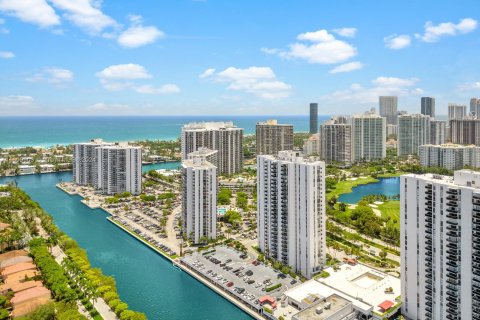 Condominio en venta en Aventura, Florida, 2 dormitorios, 90.3 m2 № 1234002 - foto 27