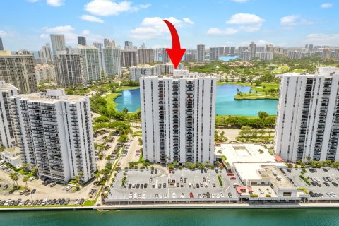 Condominio en venta en Aventura, Florida, 2 dormitorios, 90.3 m2 № 1234002 - foto 22