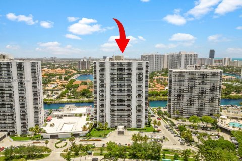 Condominio en venta en Aventura, Florida, 2 dormitorios, 90.3 m2 № 1234002 - foto 23