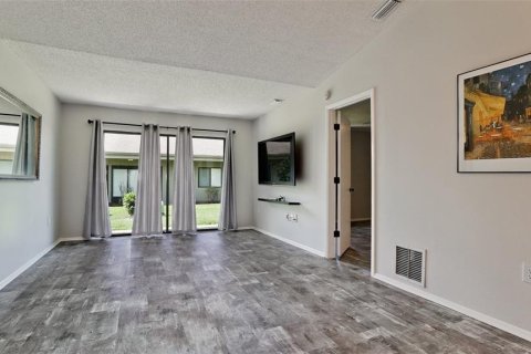 Condominio en venta en Bradenton, Florida, 2 dormitorios, 99.96 m2 № 1392794 - foto 3