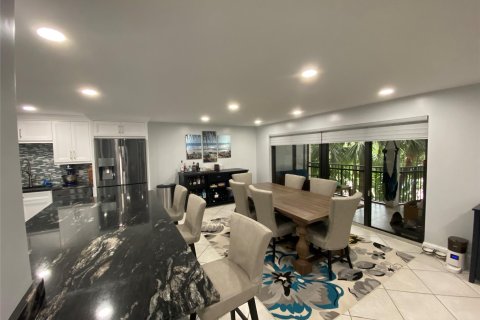 Copropriété à vendre à Fort Lauderdale, Floride: 2 chambres, 117.61 m2 № 1224752 - photo 11