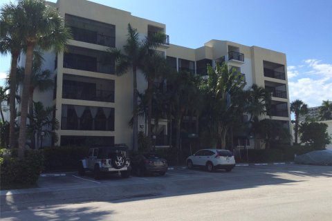 Copropriété à vendre à Fort Lauderdale, Floride: 2 chambres, 117.61 m2 № 1224752 - photo 3