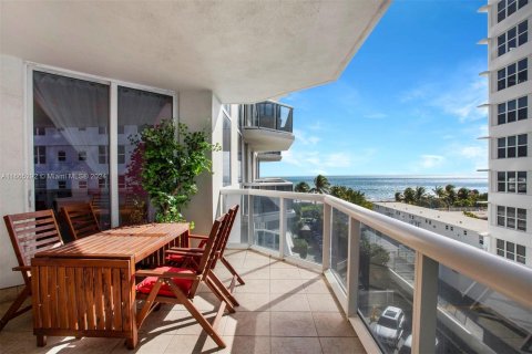 Condominio en venta en Miami Beach, Florida, 2 dormitorios, 138.42 m2 № 1379056 - foto 26