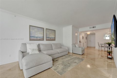 Condominio en venta en Miami Beach, Florida, 2 dormitorios, 138.42 m2 № 1379056 - foto 8