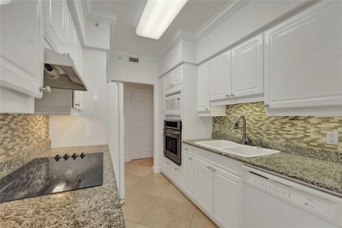 Condominio en venta en Miami Beach, Florida, 2 dormitorios, 138.42 m2 № 1379056 - foto 14