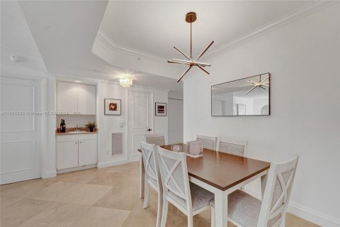 Condominio en venta en Miami Beach, Florida, 2 dormitorios, 138.42 m2 № 1379056 - foto 11